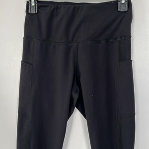 Women’s Black Leggings w/ Pockets
